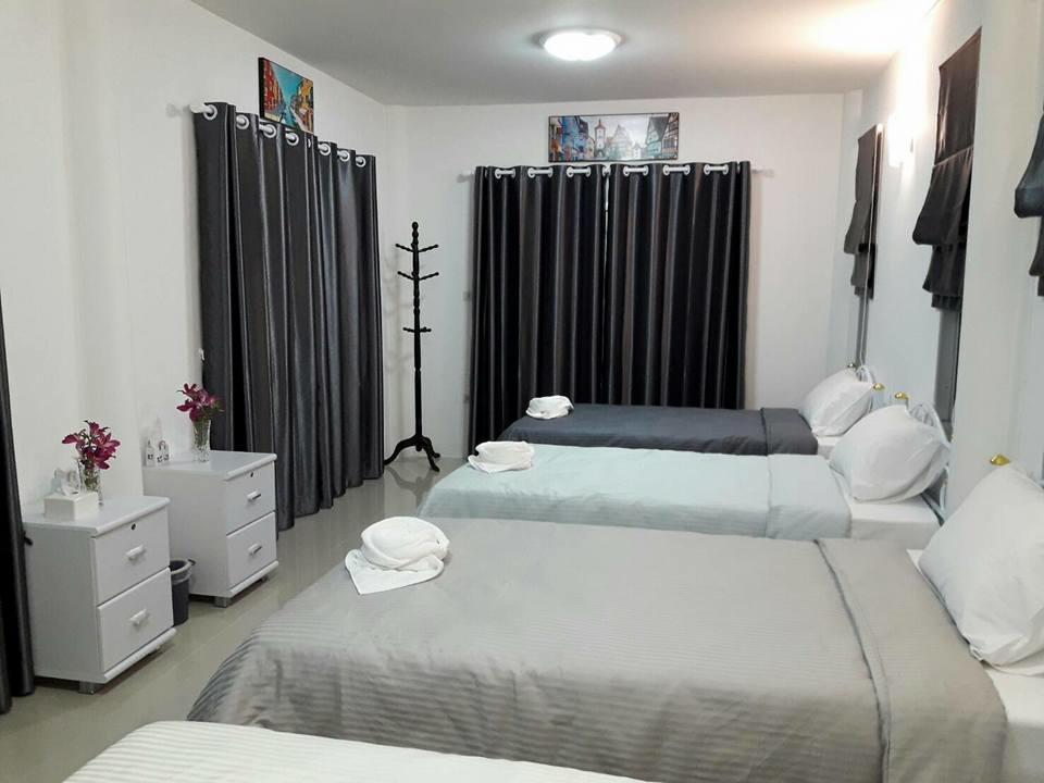 Hotel Baan Suan Geb Tawan Lop Buri Exteriér fotografie