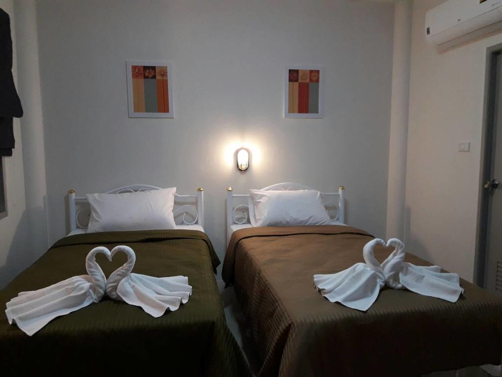 Hotel Baan Suan Geb Tawan Lop Buri Exteriér fotografie
