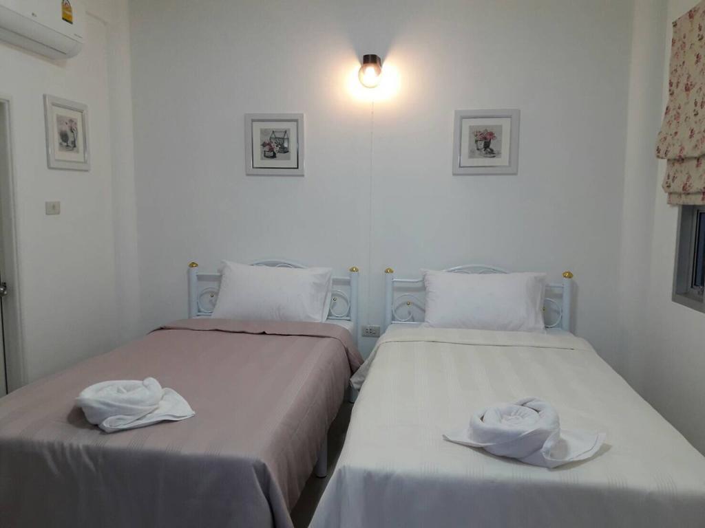 Hotel Baan Suan Geb Tawan Lop Buri Exteriér fotografie